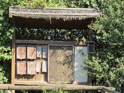 Insektennisthilfen