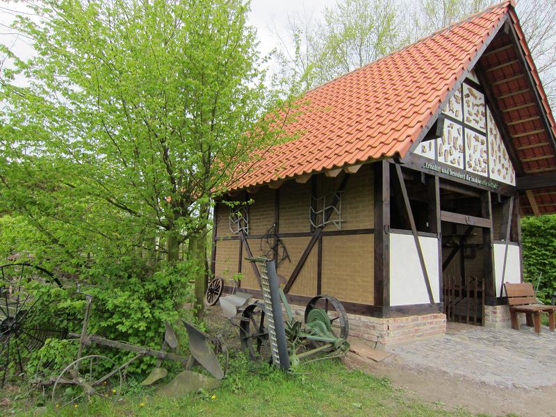 Alte Gartengeraete