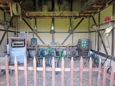 Alte Gartengeraete