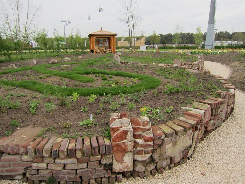 Steine als Nisthilfen - Steinmauern und aehnliches